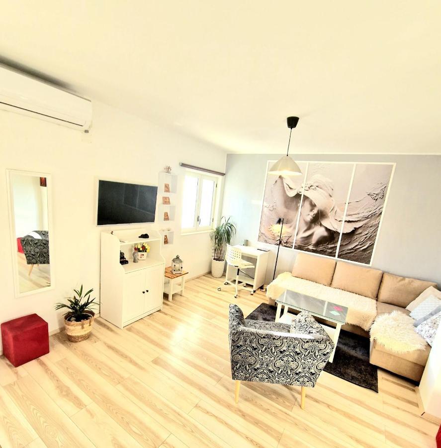 Apartmani Dorotea Makarska Exterior photo
